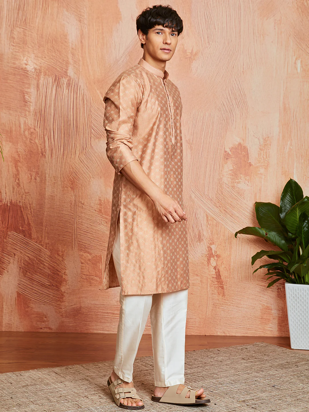 Men's Peach Silk Blend Kurta And Pyjama Set - Image 2