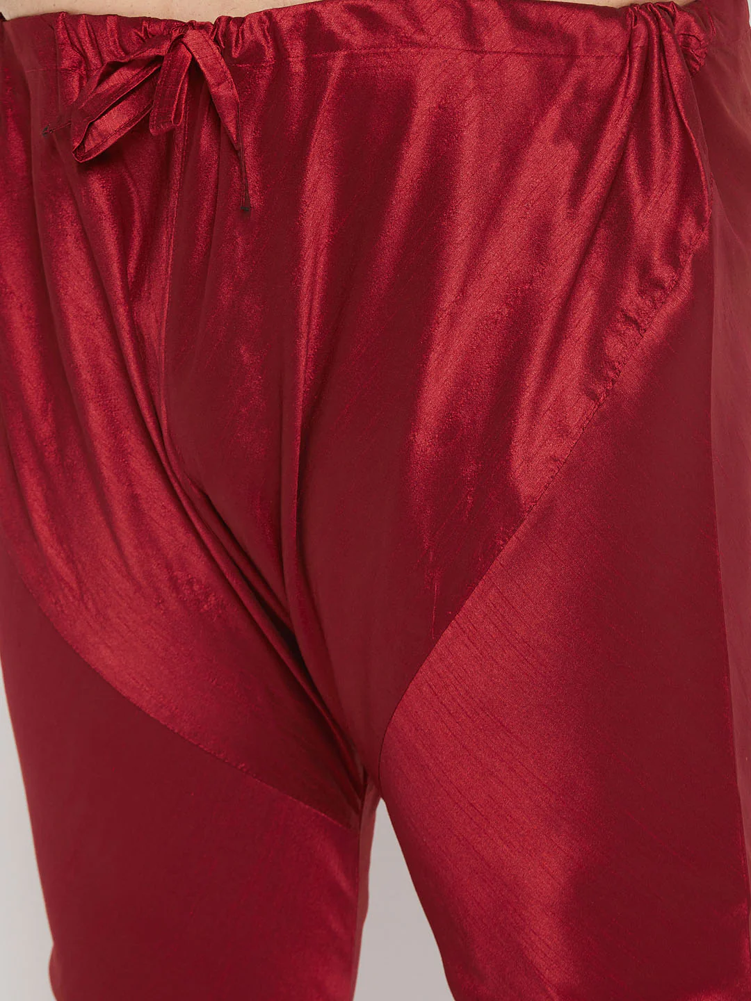 Men's Plus Size Maroon Zari Weaved Kurta Pyjama Set - Image 5