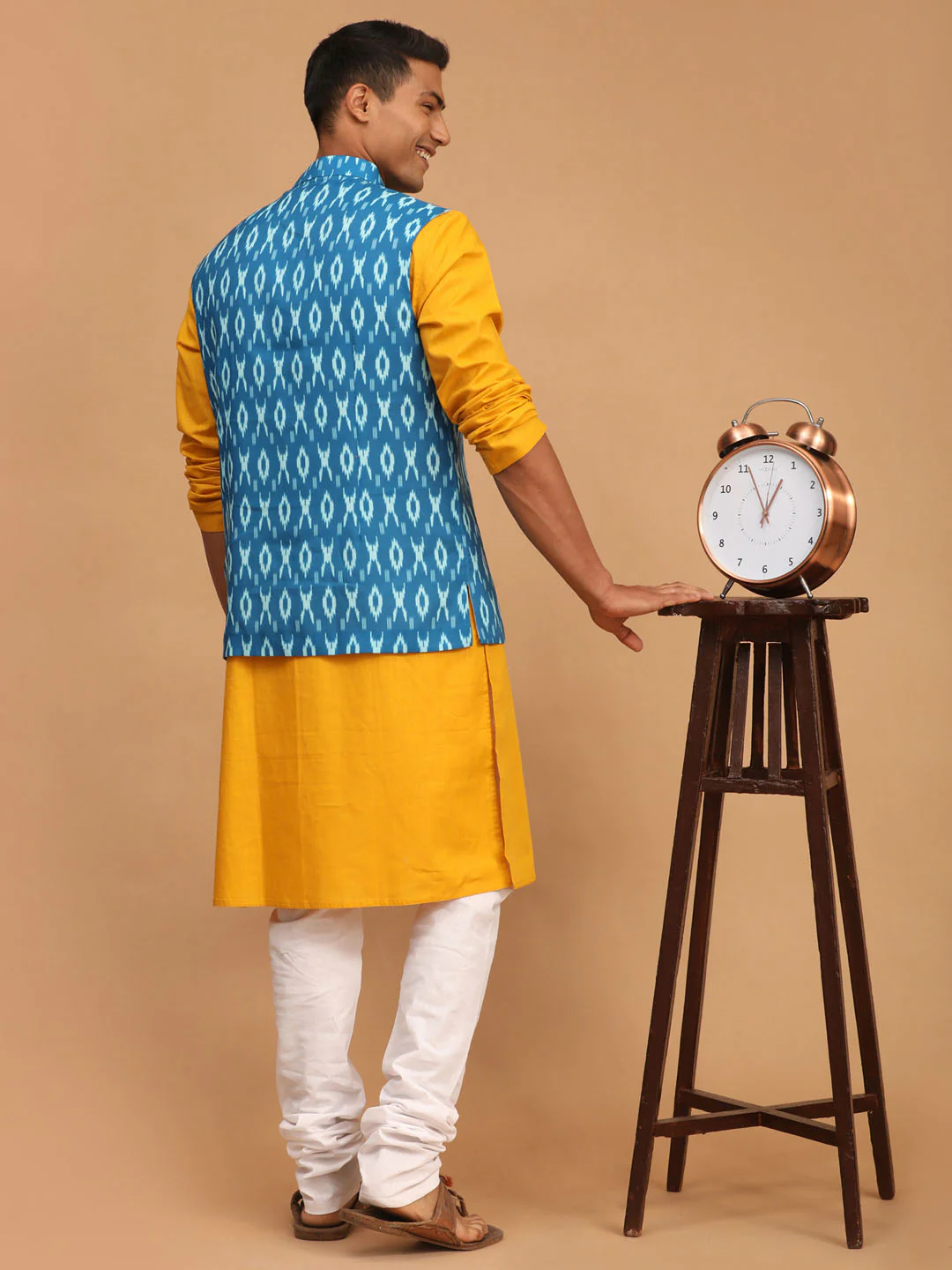 Men's Turquoise Ikkat Printed Cotton Nehru Jacket With Mustard Kurta And White Pyjama Set - Image 3