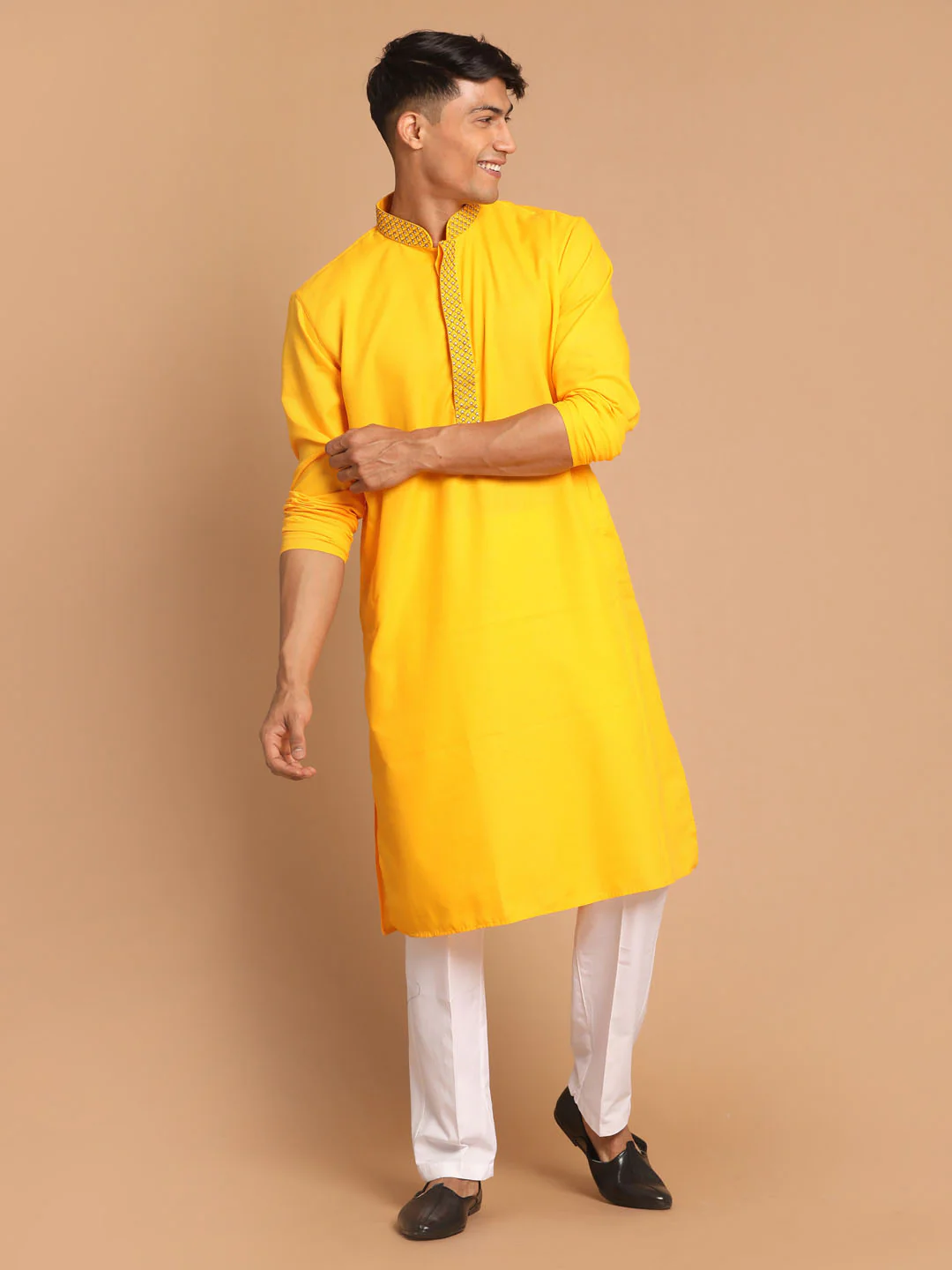 Men's Yellow Color Solid Kurta - Image 5