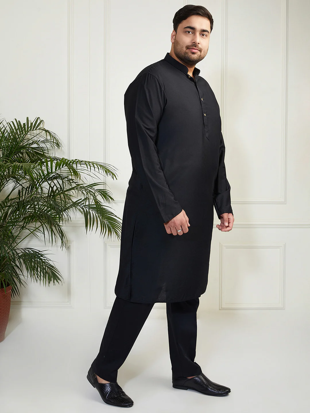 Plus Men's Black Viscose Kurta Pyjama Set - Image 2