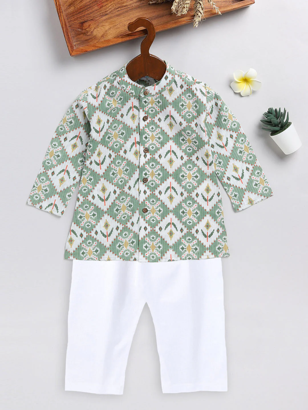 Sishu Boy's Green And White Printed Cotton Kurta Pyjama Set - Image 2