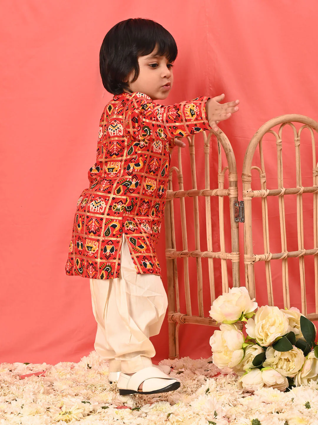 Boy's' Red Patola Print Festive Kurta Pyjama Set - Image 2