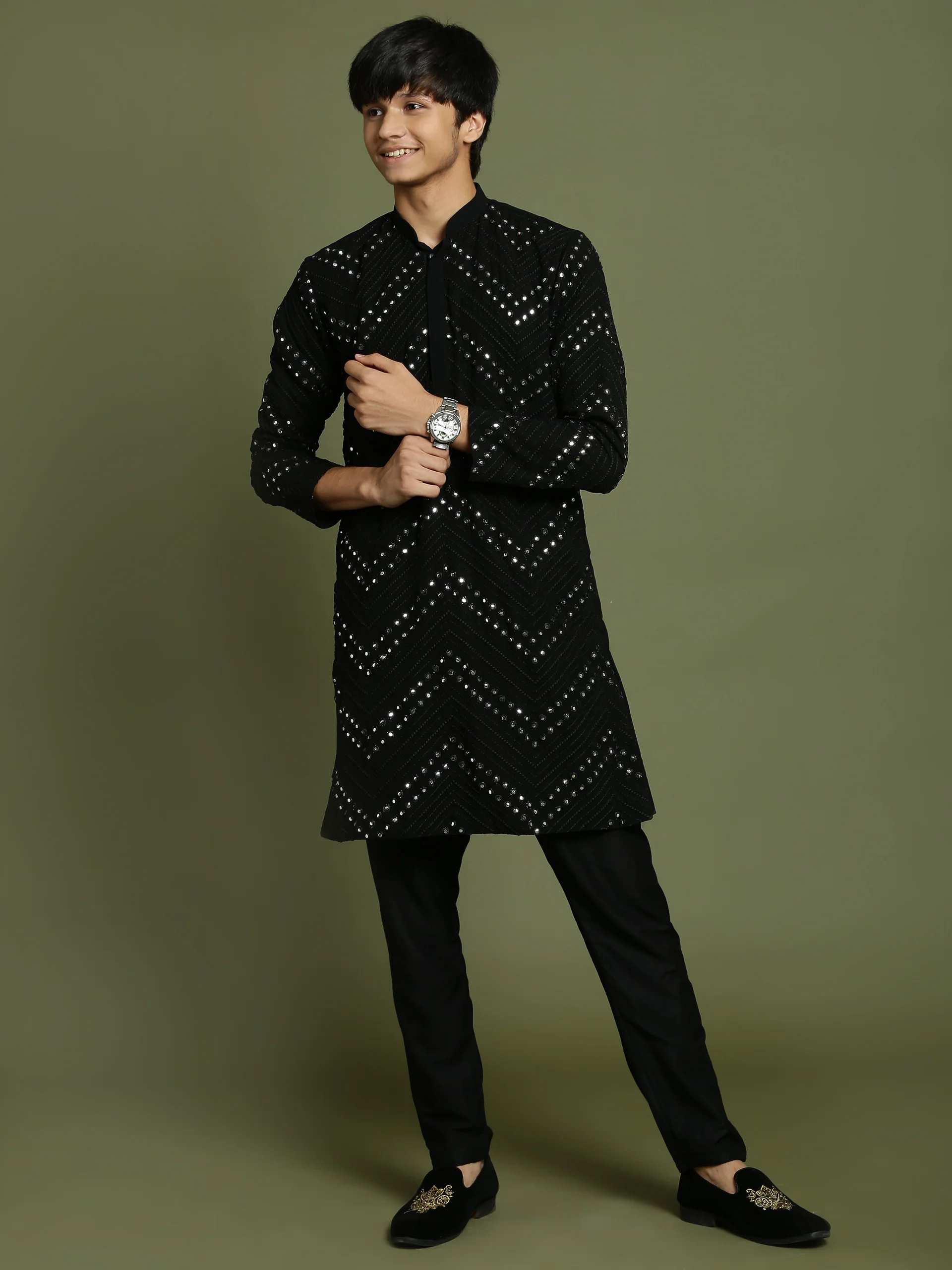 Boy's Black Mirror Work Georgette Kurta And Pyjama Set - Image 6