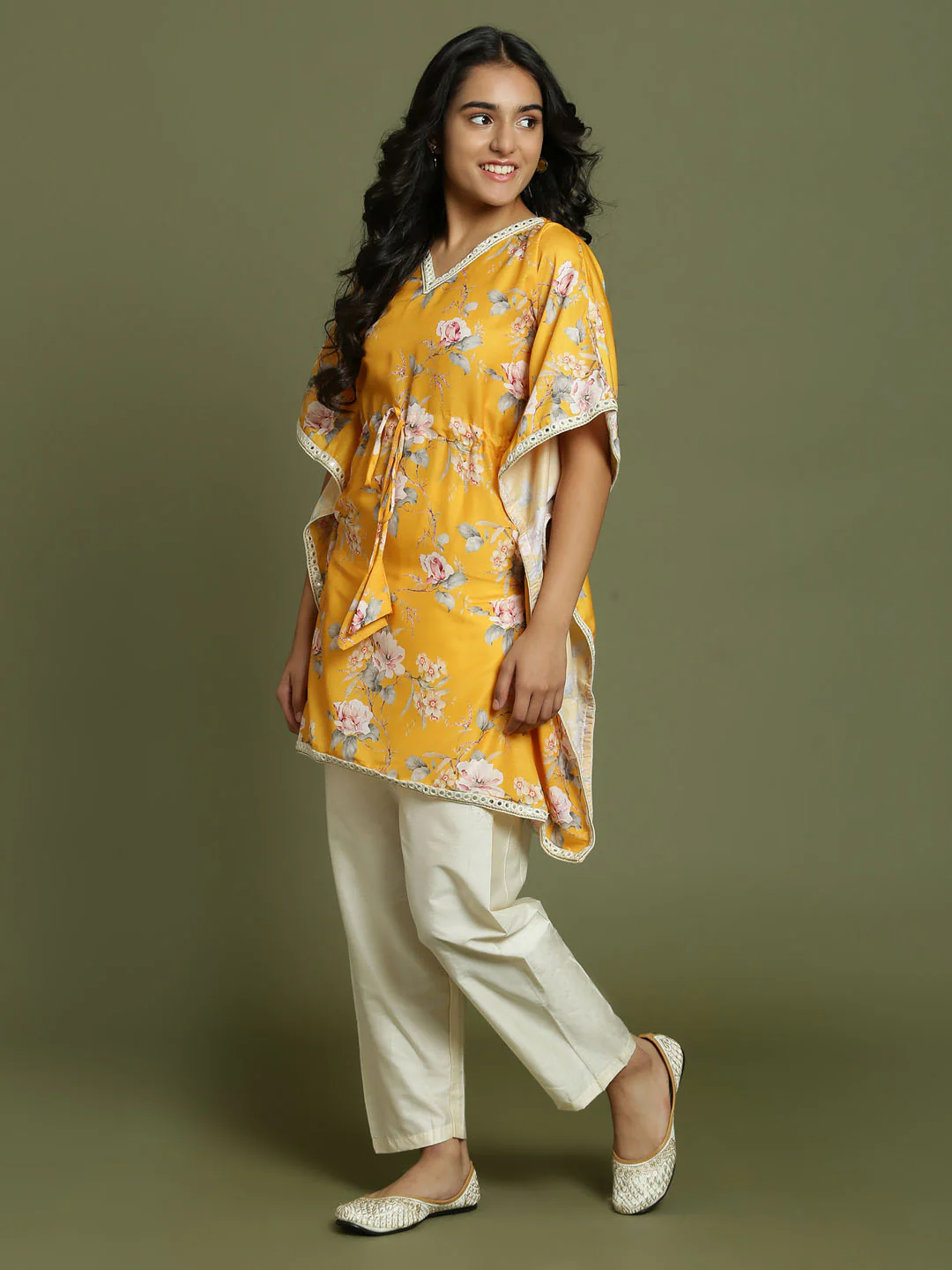 Girl's Yellow Floral Printed Kaftan Kurta With Cream Pant Set - Image 2
